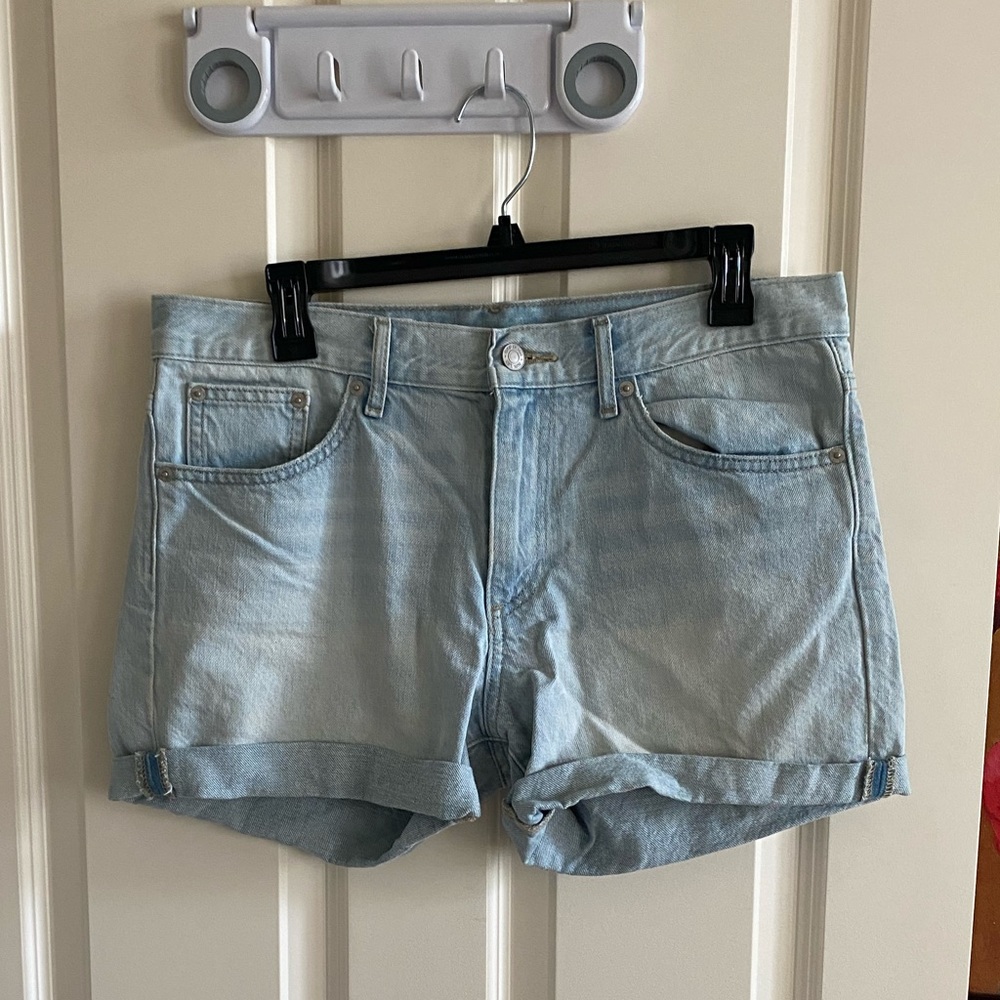 Gap Sexy Boyfriend Light Denim Shorts